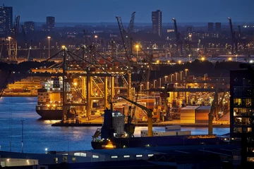 Foto op Canvas Containerhaven in Rotterdam bij nacht © Gudellaphoto