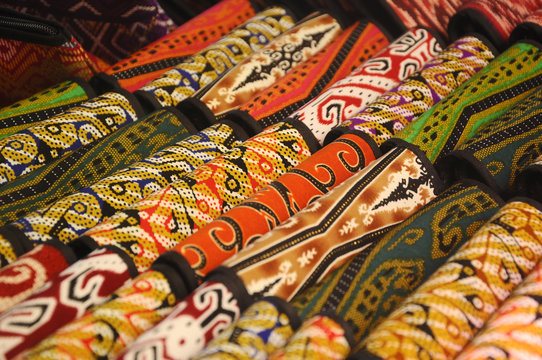 Handmade money purse made from traditional Malaysian Sarawak fabric. The pattern was originally inspired from local floral in Borneo.   