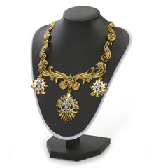 bijouterie pendant suspension design steampunk ornament trend chain background isolated beautifully elegant