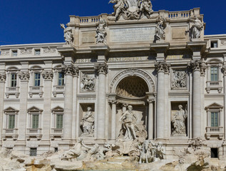 Fototapeta na wymiar Details on the Trevi Fountain
