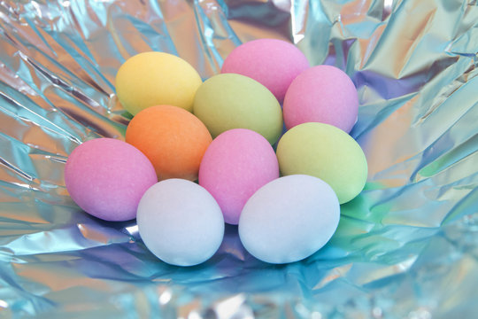 Uova Colorate di Pasqua Coloured Easter Eggs
