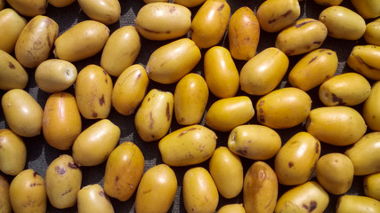 The fresh yellow date