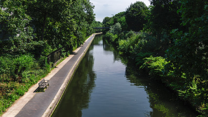 Fototapeta na wymiar Regent's Canal, London