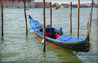 Fototapeta na wymiar Resting Gondola in Venice, Italy