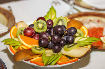 beautifully laid out fruit in plate