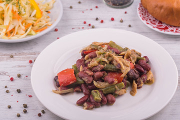 Hot red beans and stewed vegetables salad