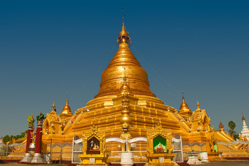 Very nice and old temple with a very big gold stupa in Mandalay
