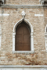 Fototapeta na wymiar Venice traditional window