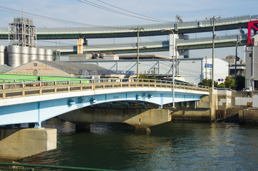 難波津橋・運河に掛かる橋