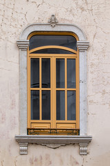 Fototapeta na wymiar Typical windows of Portugal