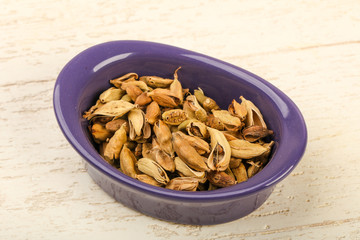 Dry cardamom seeds