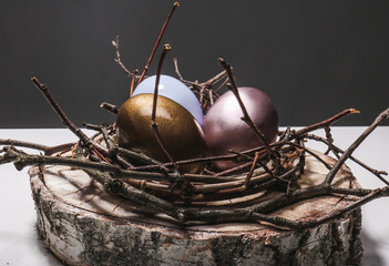 Easter eggs in the nest / jajka wielkanocne © youdrug