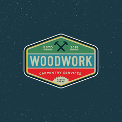 vintage carpentry logo. retro styled wood works emblem. vector illustration