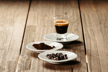 Schwarzer Genuss: Espresso-Zeit