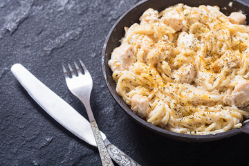 Pasta carbonara with cream sauce