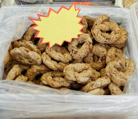 italian taralli at market