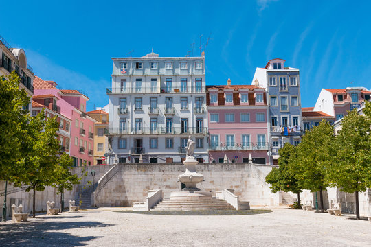 Lisbonne place Chafariz das Janelas Verdes