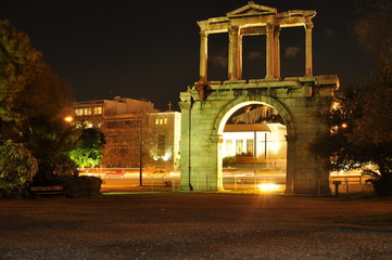 Fototapeta na wymiar Temple of Olympian Zeus at Night, Athens, Greece