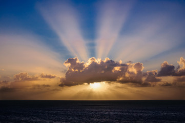 Et je vis le premier lever de soleil de cette année-là. © PBLShootX