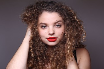 Obraz premium Curly woman