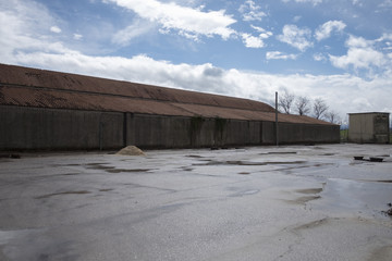 Fabbriche di mattoni abbandonate
