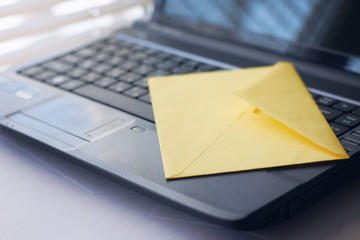 email letter laptop