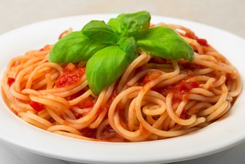 Spaghetti with Tomato Sauce