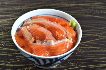 サーモン丼