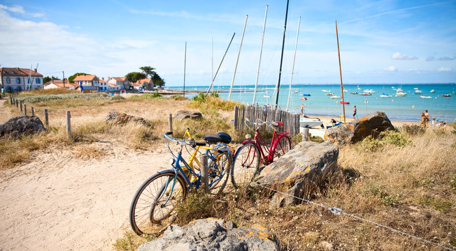 Vélo sur la côte à Noirmoutier