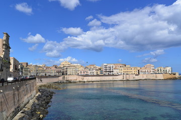 Fototapeta premium シラクサの街と教会