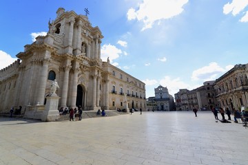 Fototapeta premium シラクサの街と教会