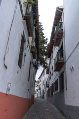 narrow streets of albaicin
