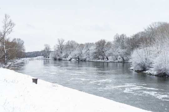 Fototapeta winter landscape with river