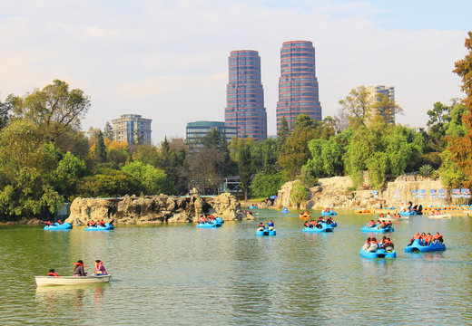 Lago del parque de Chapultepec Mexico