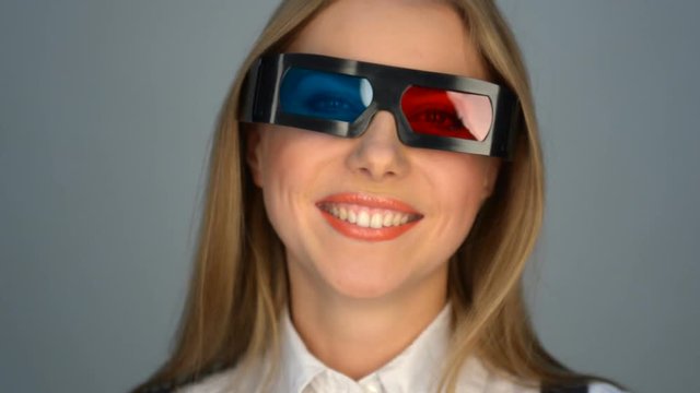 Amazing and smiley woman in 3d glasses
