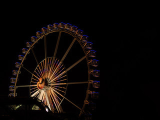 Der Hamburger DOM findet dreimal im Jahr statt und ist das größte Volksfest im Norden Deutschlands.