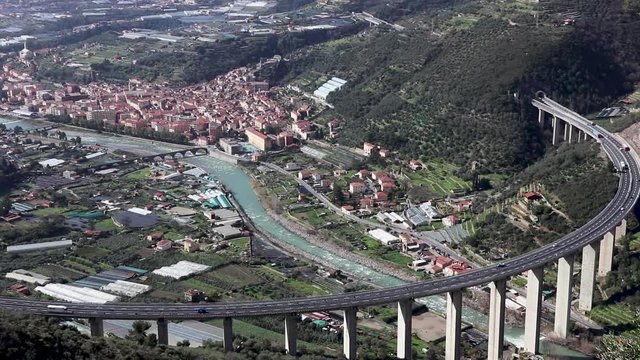 Vista aerea di taggia da Pompeiana