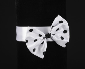 spotted bow tie © AIDO