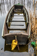 Naklejka premium wooden river boat