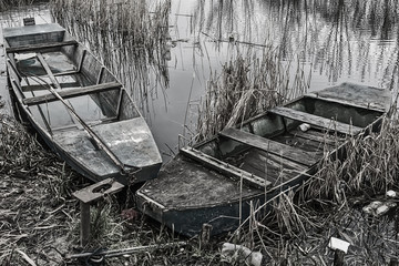 Naklejka premium wooden river boat
