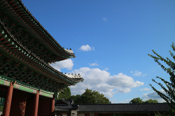 한국의 전통 고궁과 풍경