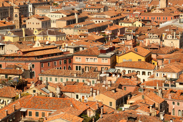 Fototapeta na wymiar rooftops in Venice