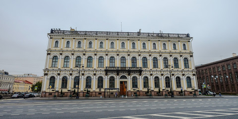 Fototapeta na wymiar Old buildings in Saint Petersburg
