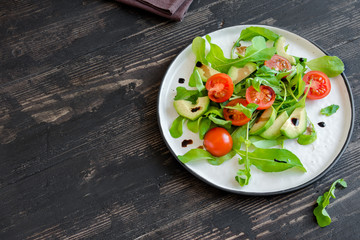 Avocado and tomatoes salad