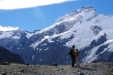 Fototapeta premium Wędrówki po Nowej Zelandii z dziećmi