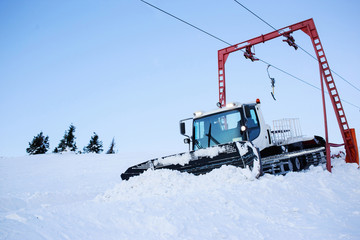 ski slope preparation machine