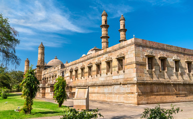 Fototapeta na wymiar Jami Masjid, a major tourist attraction at Champaner-Pavagadh Archaeological Park - Gujarat, India