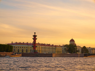 Obraz premium View towards the Rostral Columns at sunset. Saint Petersburg, Russia