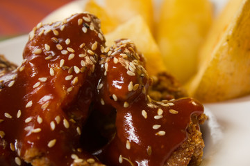 Detalle de alitas de pollo