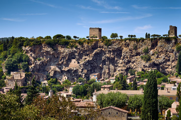 Fototapeta na wymiar View of the Falaise of Cotignac, escarpment with once inhabited caves, Provence